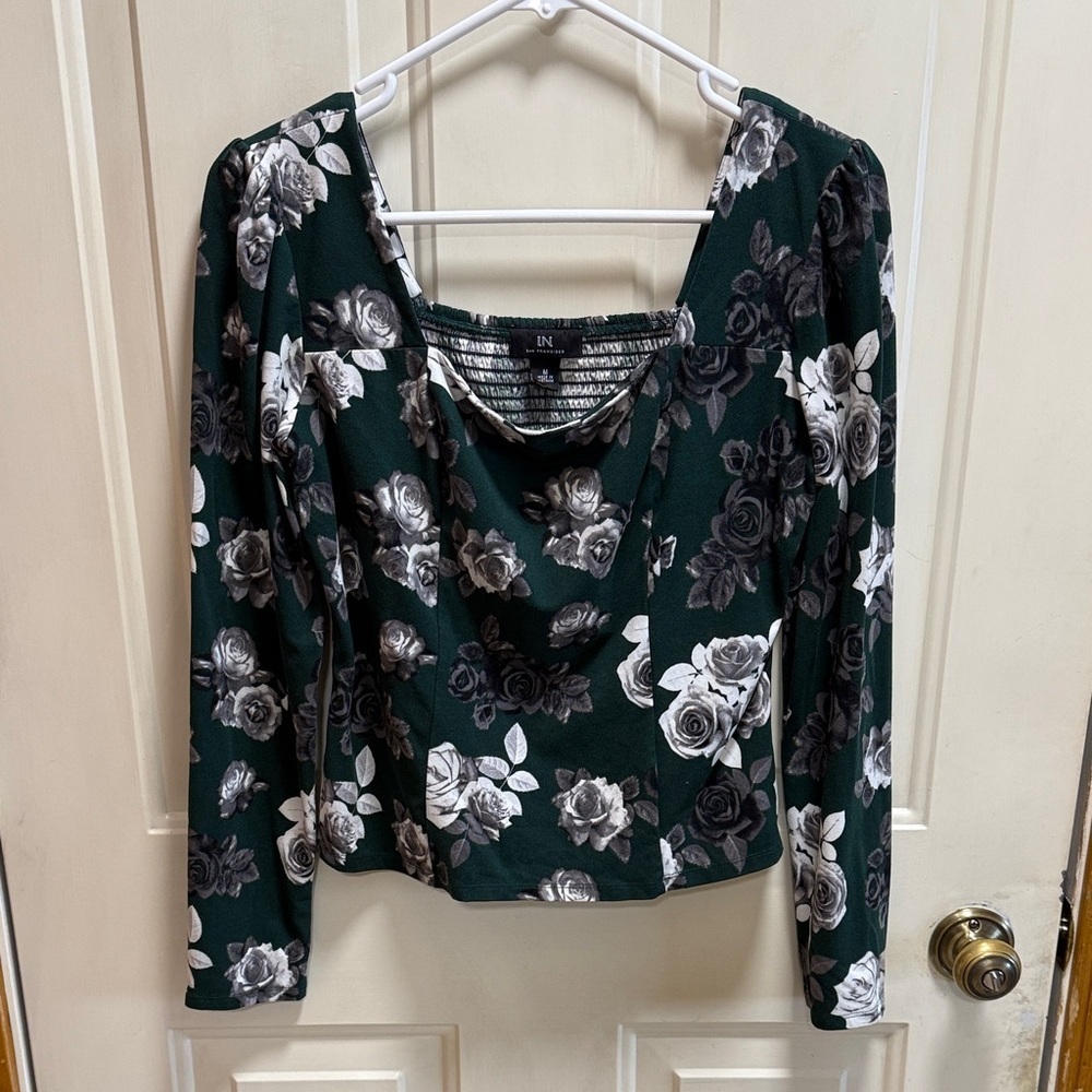 I N San Francisco Green and Gray Cropped Floral Long Sleeve Top size M